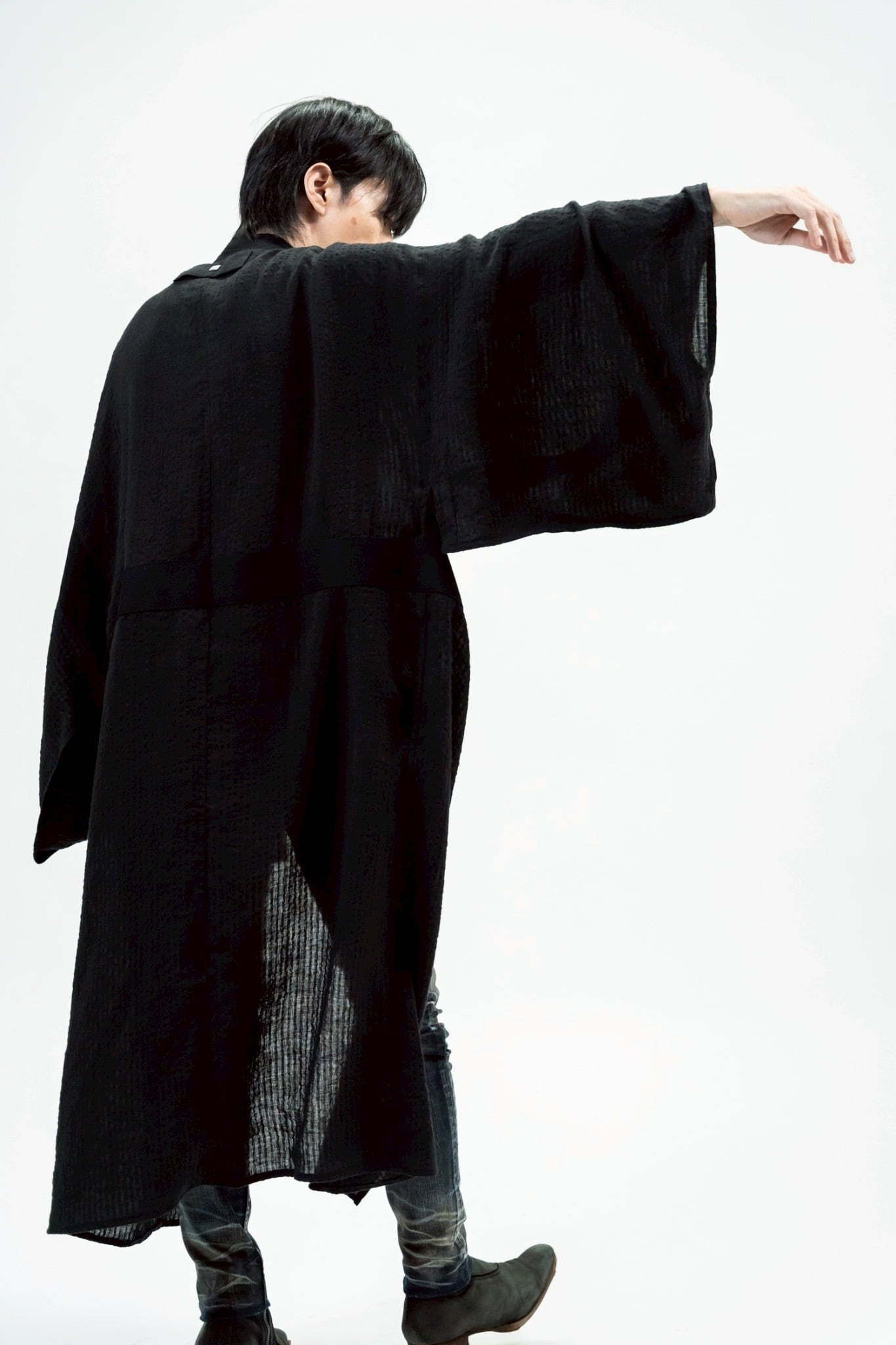 BLACK LINEN YUKATA with LEATHER BELT