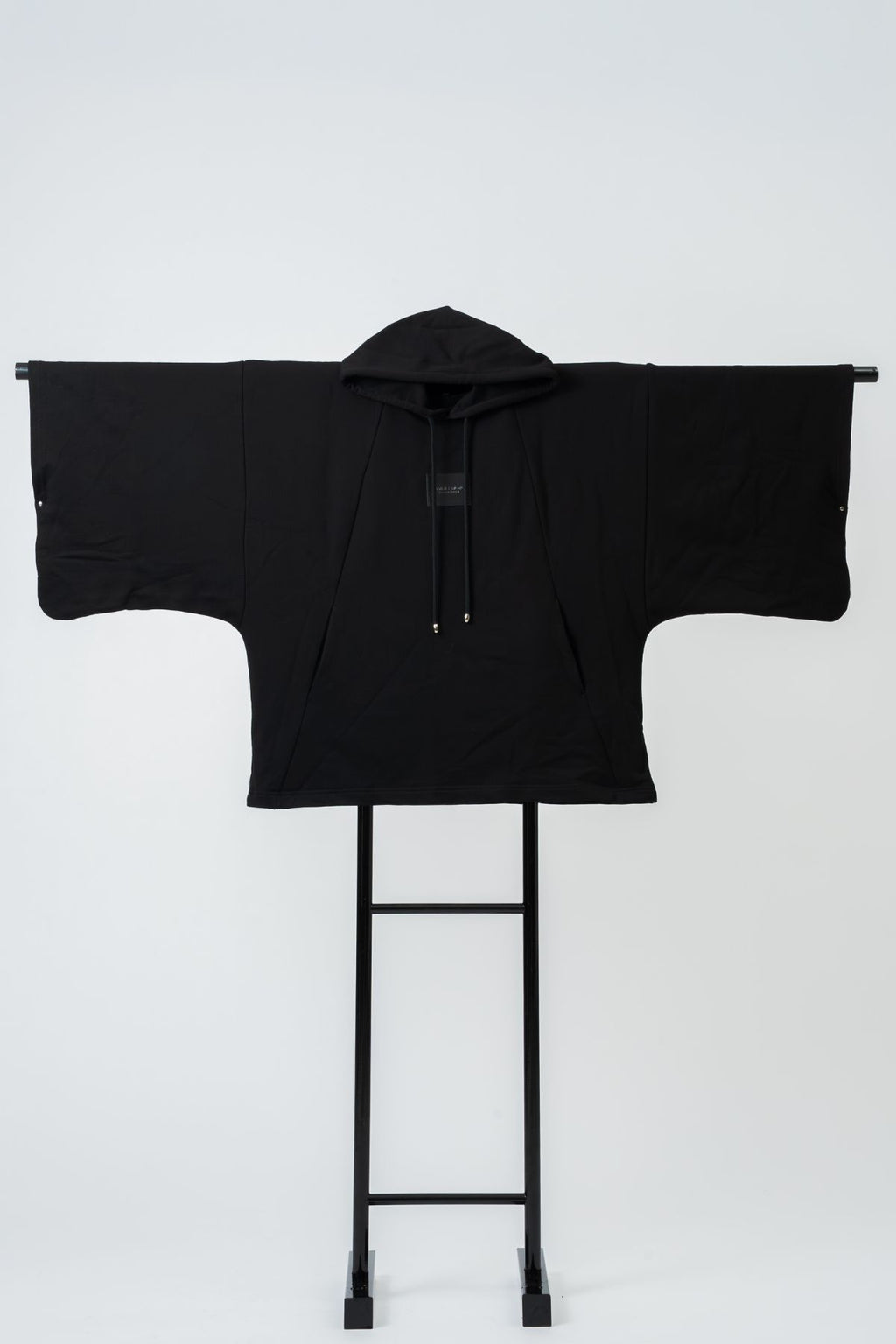 KIMONO 銀色連帽衫