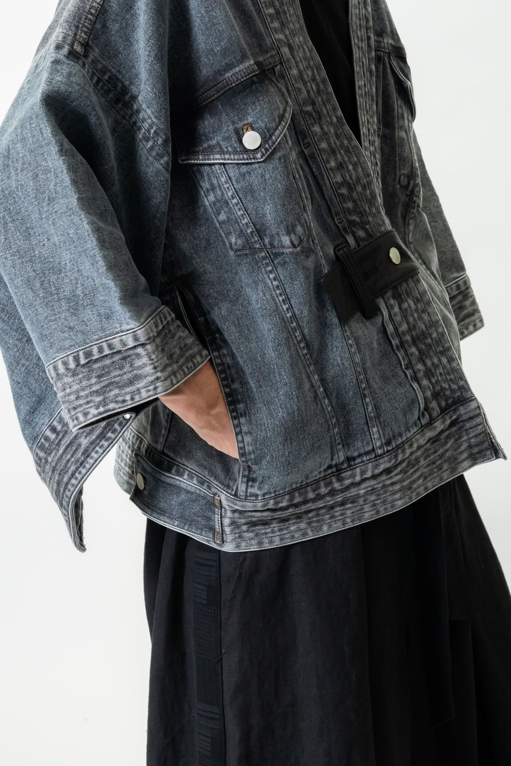 THE KIMONO Denim Jacket – BLACK ICE Okayama Denim × Arizona Leather