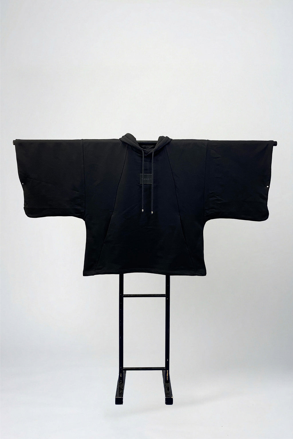 KIMONO 銀色連帽衫