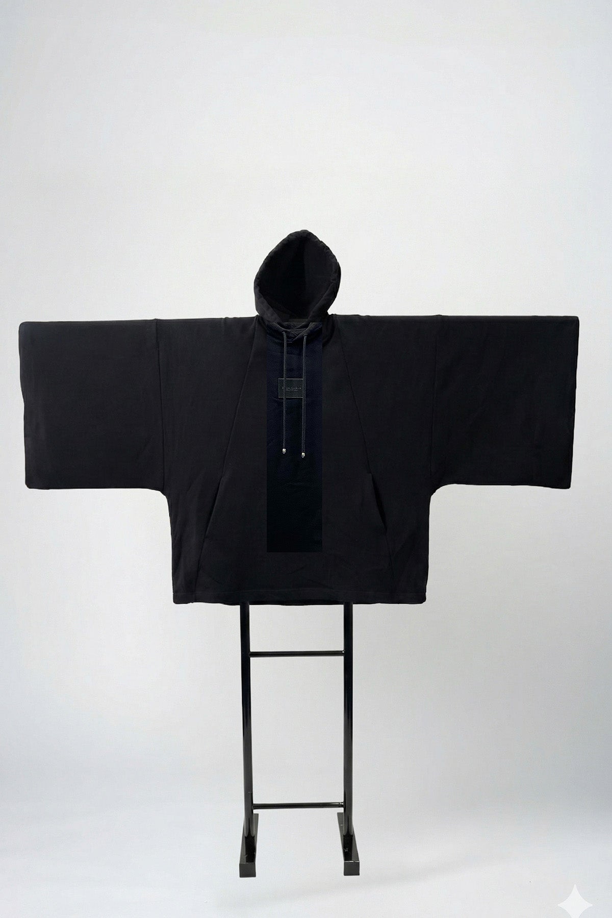 KIMONO 銀色連帽衫