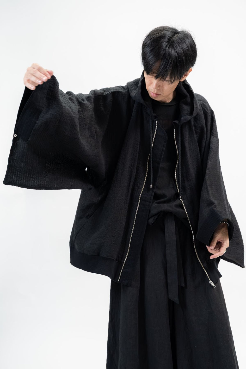 BLACK LINEN KIMONO HOODIE